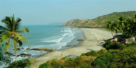 10 Places to Stay Near Baga Beach .